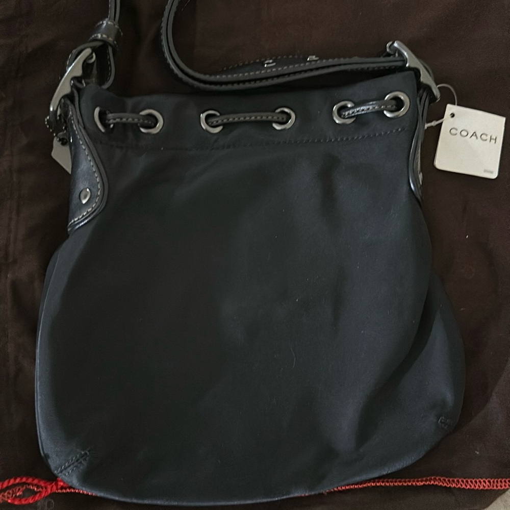 Of shoulder Coach bag